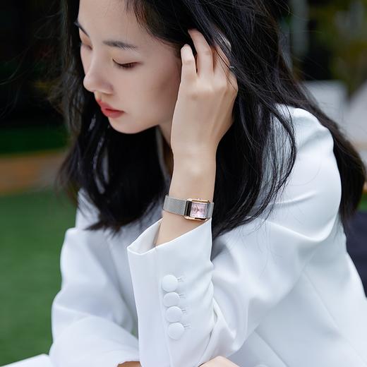 西铁城小方块光动能女士手表EW5596-66X 商品图9
