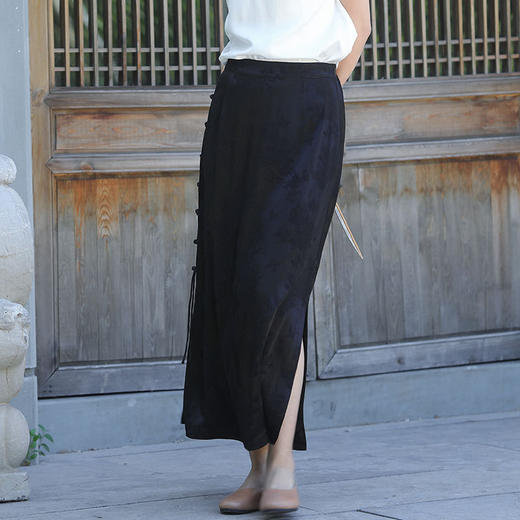 2022夏季中式盘扣开叉长款修身半身裙J220468 商品图2