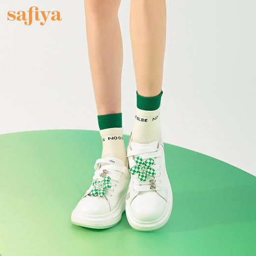 Safiya索菲娅奇趣乐园小花扣饰小白鞋2022秋新款休闲鞋SF23112034【原创IP款】 商品图6