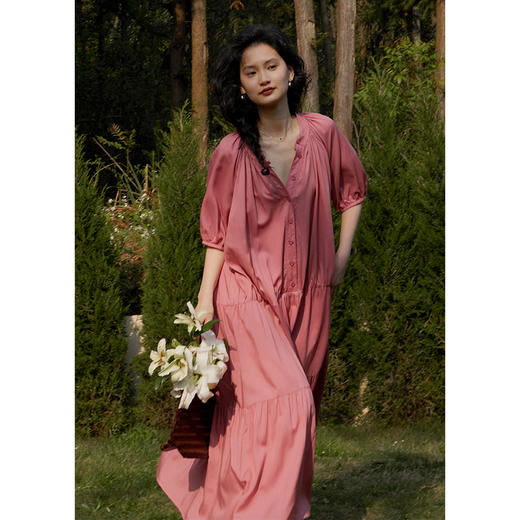 【5折不退换 买六免一】SUPERSCAPE素泊 莱赛尔+亚麻混纺 盘扣泡泡袖压褶连衣裙 商品图4