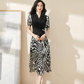 剩S 米思阳2025夏季新款时尚气质通勤西装领连衣裙修身大摆中长裙1525