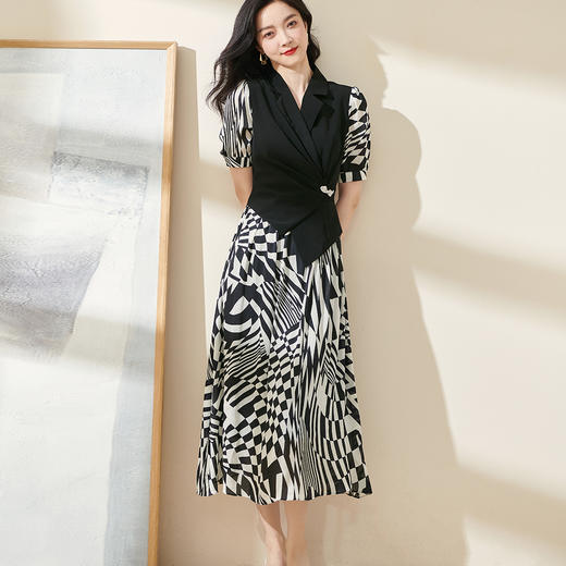 剩S 米思阳2025夏季新款时尚气质通勤西装领连衣裙修身大摆中长裙1525 商品图2