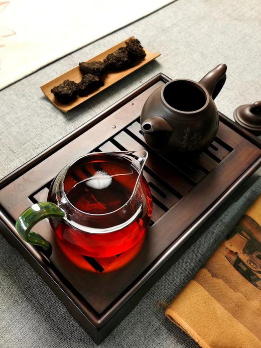1999【守拙残饼】仅剩300克！有木脂香的熟茶！ 商品图3