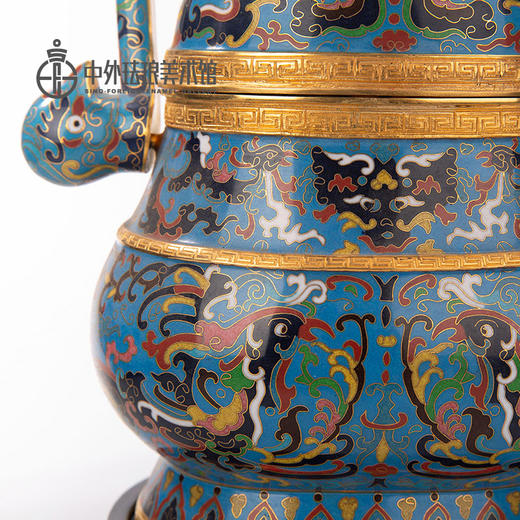 故宫六珍之《掐丝珐琅兽面纹提梁卣》 商品图0