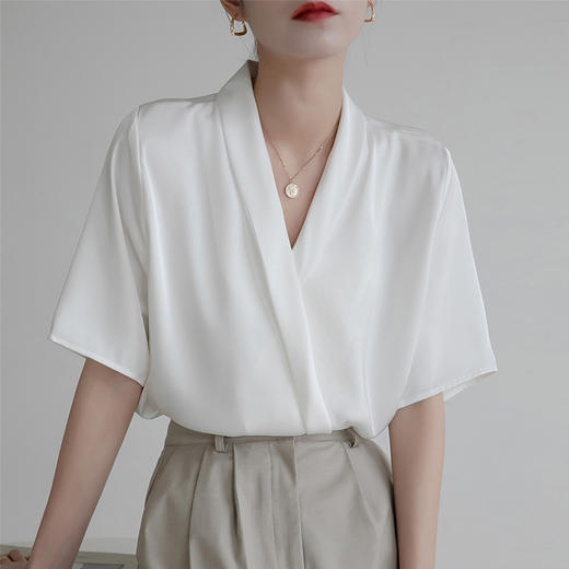 Im Presionismo法式V领雪纺上衣_ZSY 商品图0