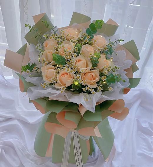 一见倾心----11支玫瑰花束礼盒9选1 商品图2