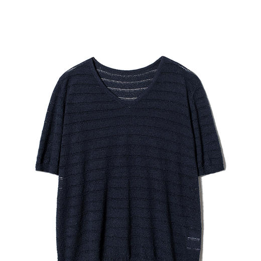 女士2022年夏款12针单边挑孔针法绢丝混纺特种纱暗纹针织T恤 商品图4