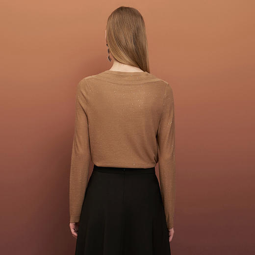 EITIE爱特爱秋季新款时尚简约修身V领显瘦套头打底针织衫6701403 商品图4