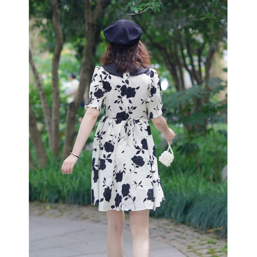 NEELLY纳俪商场同款气质撞色翻领连衣裙女收腰娃娃裙中长款百搭 商品图3