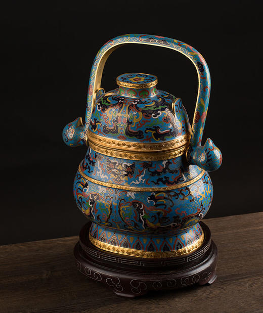 故宫六珍之《掐丝珐琅兽面纹提梁卣》 商品图3