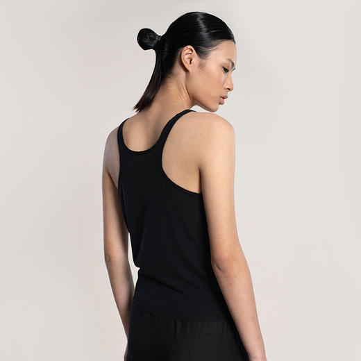 女士2022年夏款16针单边针法绢丝吊带背心 商品图2