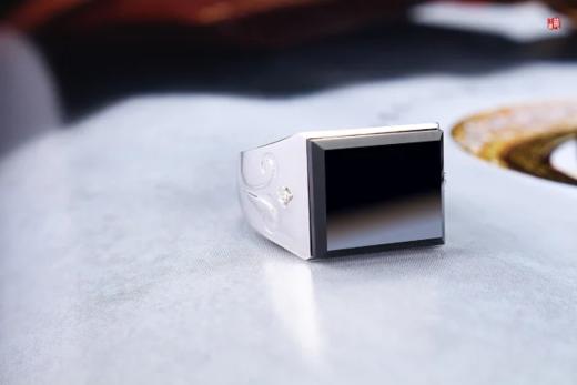 18K金镶钻墨翠戒指 商品图0