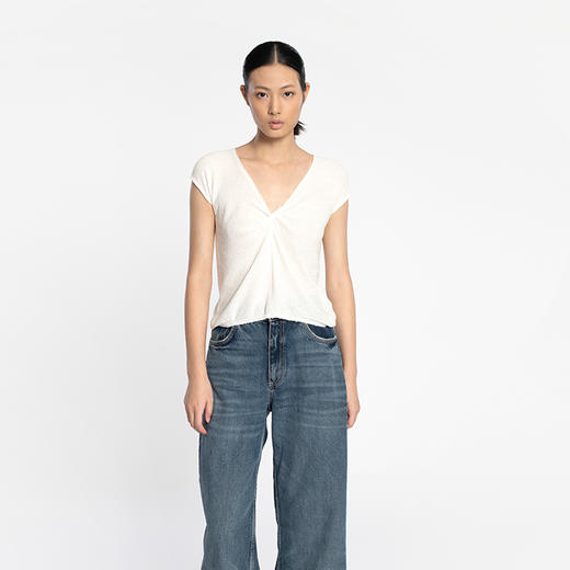 女士2022年12针单边针法绢丝混纺特种纱扭结针织T恤 商品图1