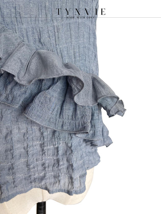 TYNVIE 大木耳边装饰无袖上衣-牛仔蓝 商品图1