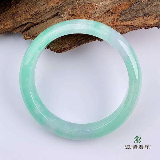 派瑞翡翠 翡翠手镯 糯种 绿色 商品图3
