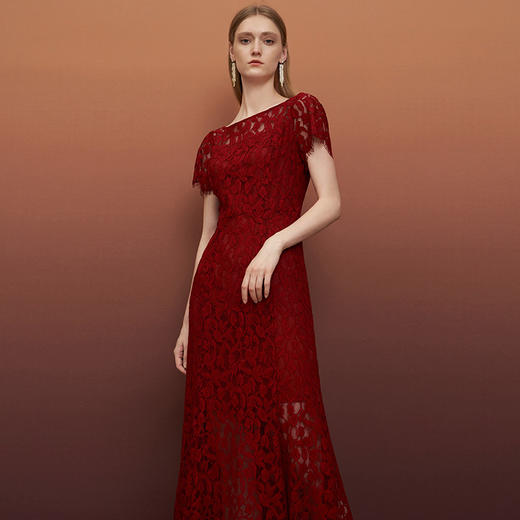 EITIE爱特爱秋季新款女装小飞袖名媛气质蕾丝连衣裙6777411 商品图2