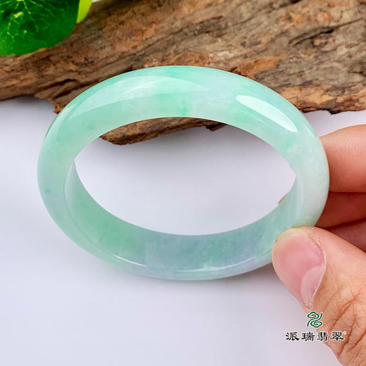 派瑞翡翠 翡翠手镯 糯种 绿色 商品图0