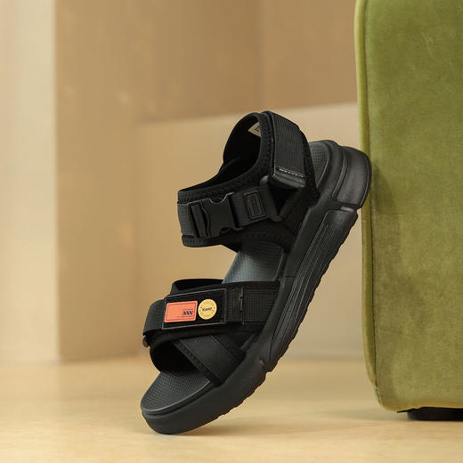 西村名物22年夏新款透气运动休闲拼色沙滩男凉鞋X12BR24511 商品图1