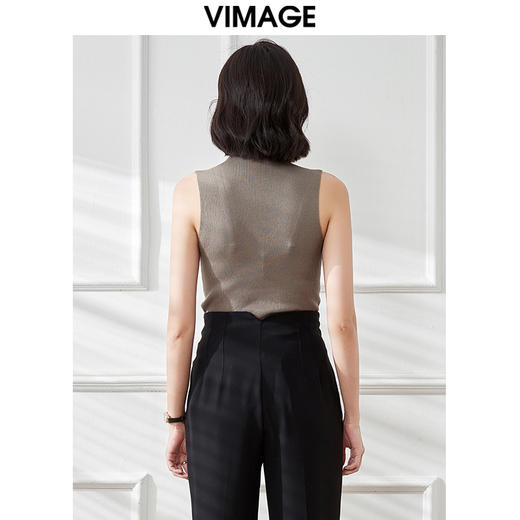 VIMAGE纬漫纪夏季新款气质半高领镂空无袖修身打底针织衫上衣V1701324 商品图3