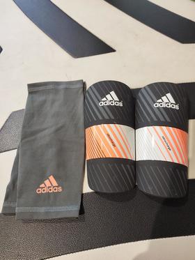 小李子:专柜正品Adidas Nitrocharge狂战士足球护腿板M38723