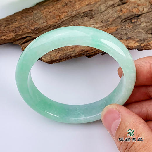 派瑞翡翠 翡翠手镯 糯种 绿色 商品图2