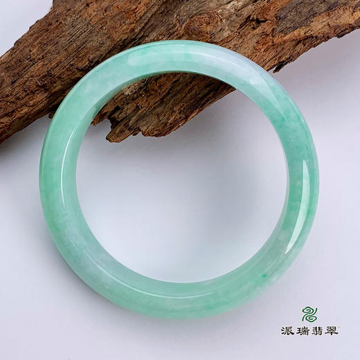 派瑞翡翠 翡翠手镯 糯种 绿色 商品图3