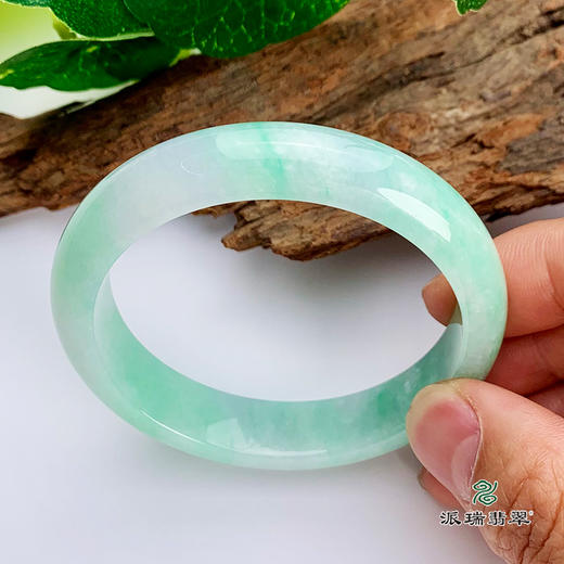 派瑞翡翠 翡翠手镯 糯种 绿色 商品图2