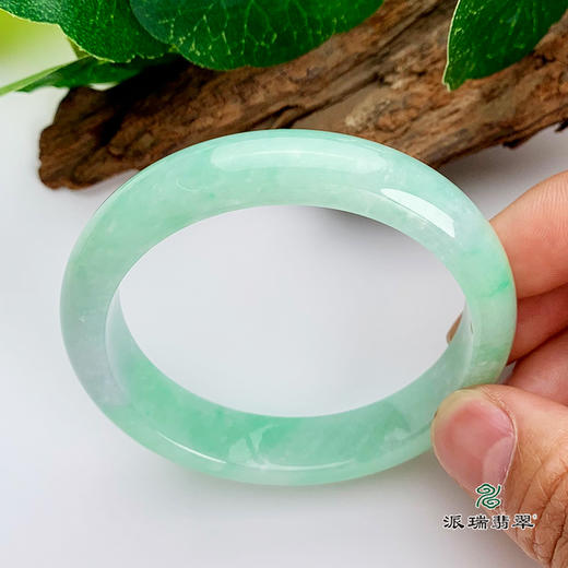 派瑞翡翠 翡翠手镯 糯种 绿色 商品图1
