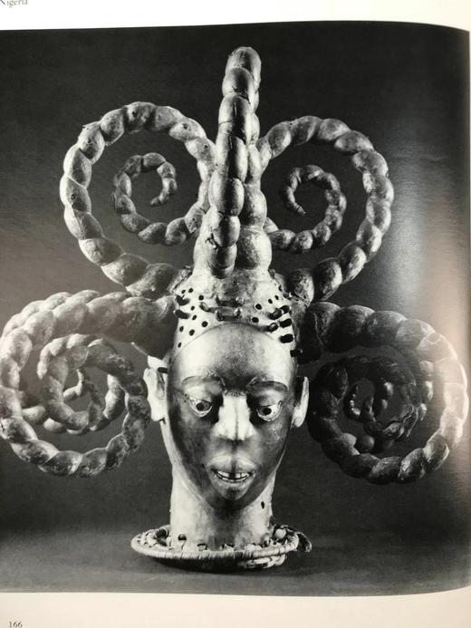 非洲艺术品图集 约200幅插图 精装16开 商品图9