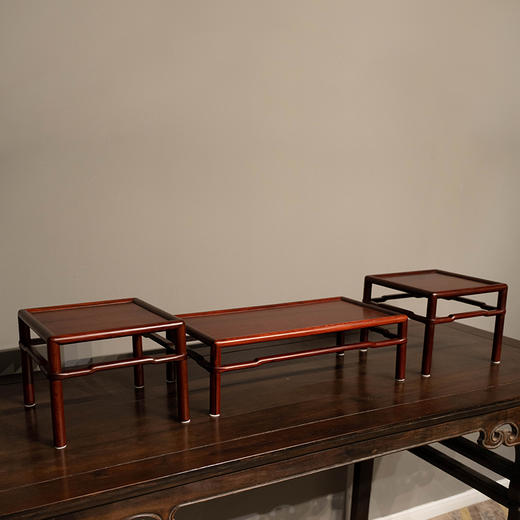 红木圆包圆罗锅枨案上几摆件一组（一组三件） 商品图4