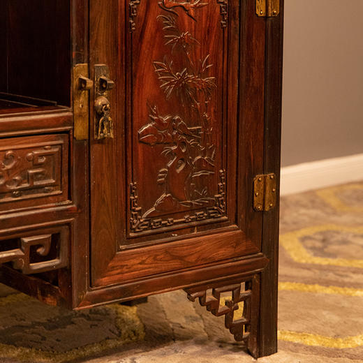 清 红木月洞式博古架（一对） 商品图3