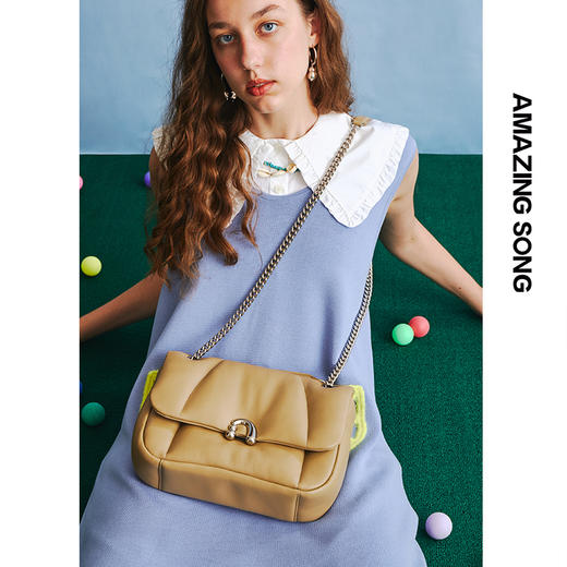 AmazingSong乙颂 花卷链条包新款小众腋下羊皮黑色容量大斜挎包女 商品图8