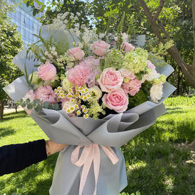 粉雪山玫瑰混搭花束