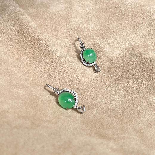 CLASSIC系列 天然翡翠耳坠 商品图3