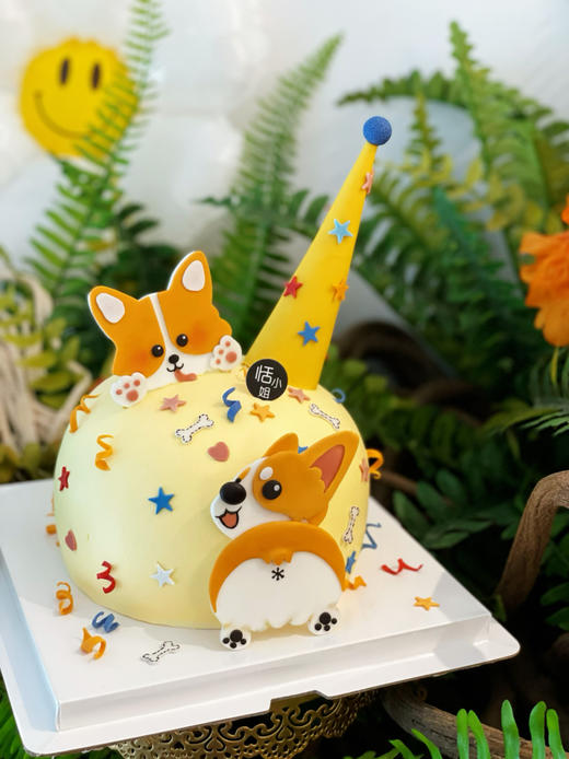 超级可爱的柯基蛋糕哦，蓝风车进口动物奶油搭配手工翻糖装饰，全部可食用，提前48小时预定 商品图0