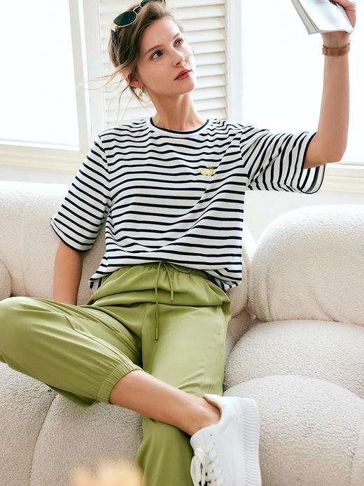 欧芮儿绿色休闲裤女夏季2022年新款高腰缎面束脚设计感锥形裤子 商品图2