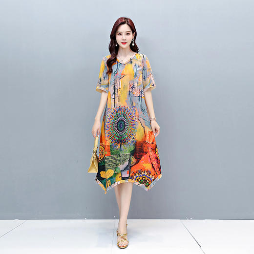 宽松舒适，长款复古套头大摆型印花真丝连衣裙MFE82132 商品图1