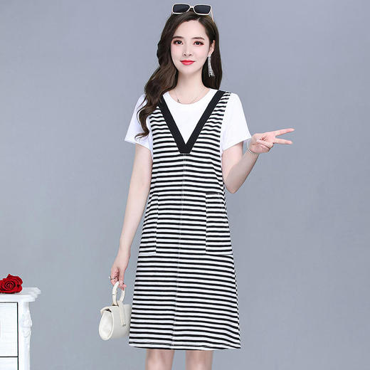 YWE BDX1142气质减龄中长款时尚条纹假两件裙 商品图0