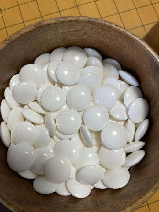 28号蛤碁石（黑子是黑曜石）配楸木本因坊罐 商品图5