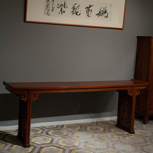 红木夹头榫透雕螭龙纹翘头案 商品图4