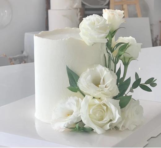 洋桔梗鲜花主题蛋糕 商品图0
