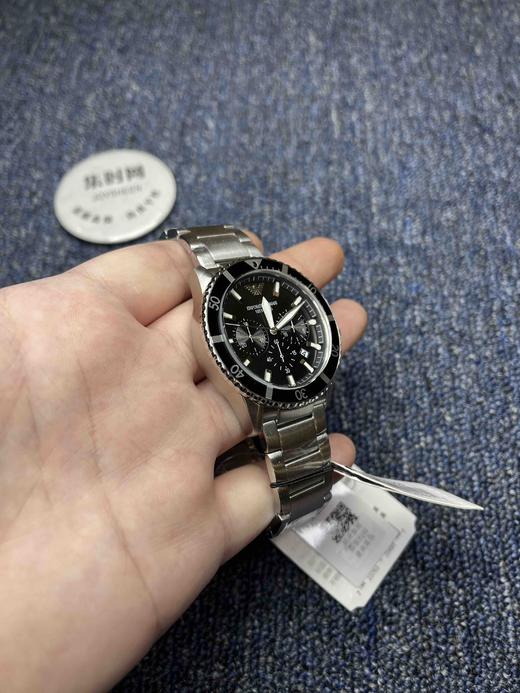 原单阿玛尼ARMANI AR11360 男士腕表
机芯：进口石英机芯 商品图2