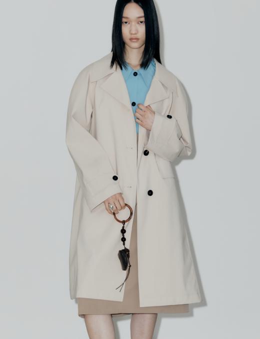 LOW CLASSIC  奶油黄/湖蓝色双口袋弧形风衣 商品图0