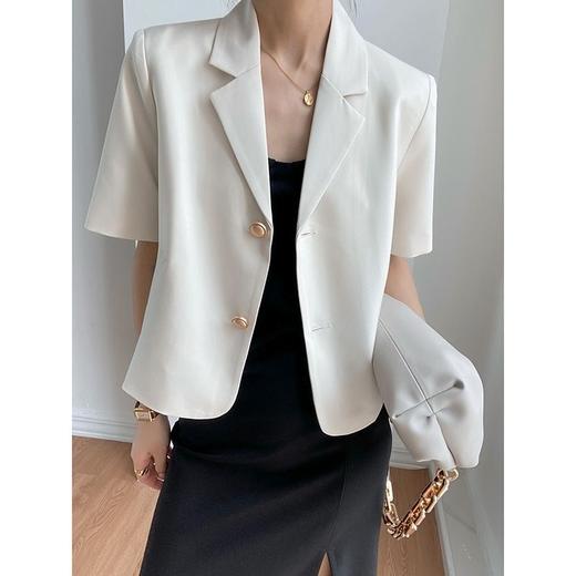 （清仓现货）【社群供V】薄款短袖小西装外套女设计感小众洋气休闲西服上衣涤纶 商品图1