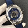 恒.宝Hublot 宇舶 全新Big Bang Sang Bleu II 刺青腕表！
1️⃣直径45毫米！图形元素贯穿表壳，通过切割和雕刻融入到六边形表圈之中。6颗H型钛金螺钉牢固定表圈。表耳处带 商品缩略图1