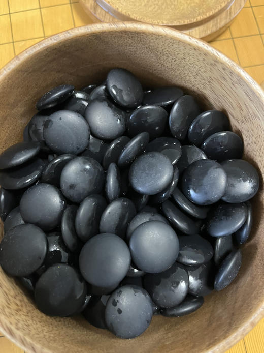 28号蛤碁石（黑子是黑曜石）配楸木本因坊罐 商品图6