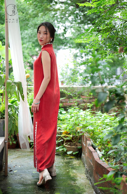 铜氨丝【石榴裙】荷叶边无袖旗袍 商品图3