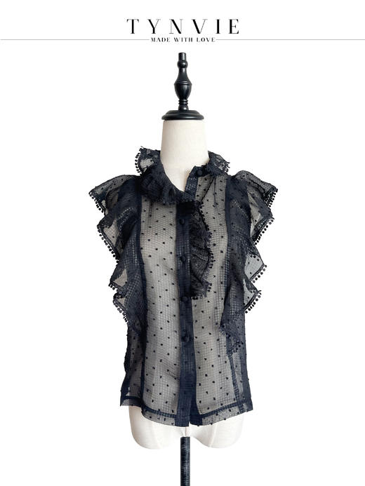 TYNVIE 荷叶边装饰小高领上衣-黑色 商品图1