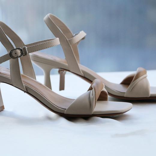 【à perles 】杏色和米白色相间 通勤高跟凉鞋，新增绿色【3-7个工作日】 商品图3