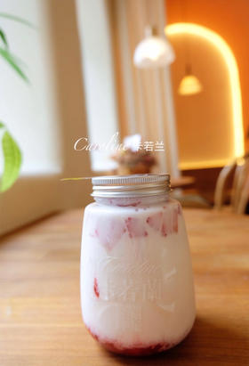 饮品/草莓撞奶（冰）350ml